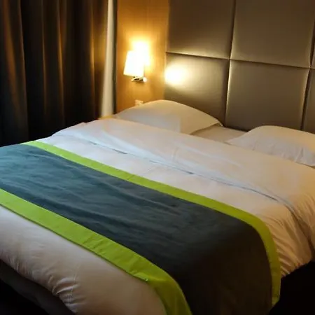 Hotel Paris Porte De Chatillon 4*