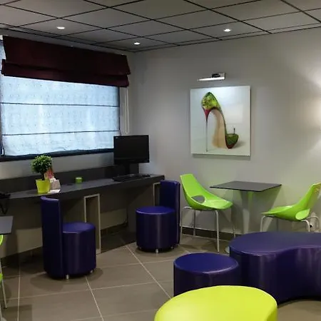 Paris Porte De Chatillon Hotel 4*